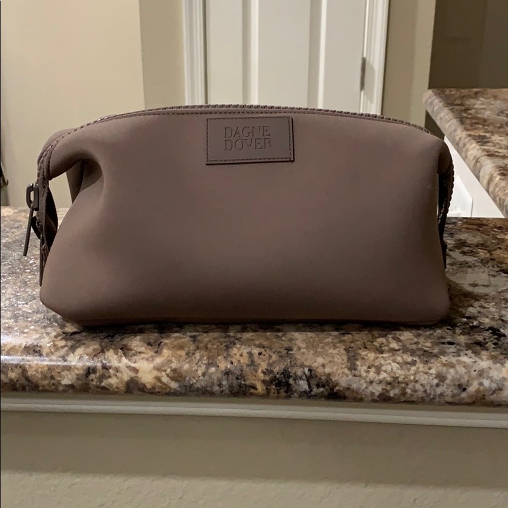 Hunter Toiletry Bag